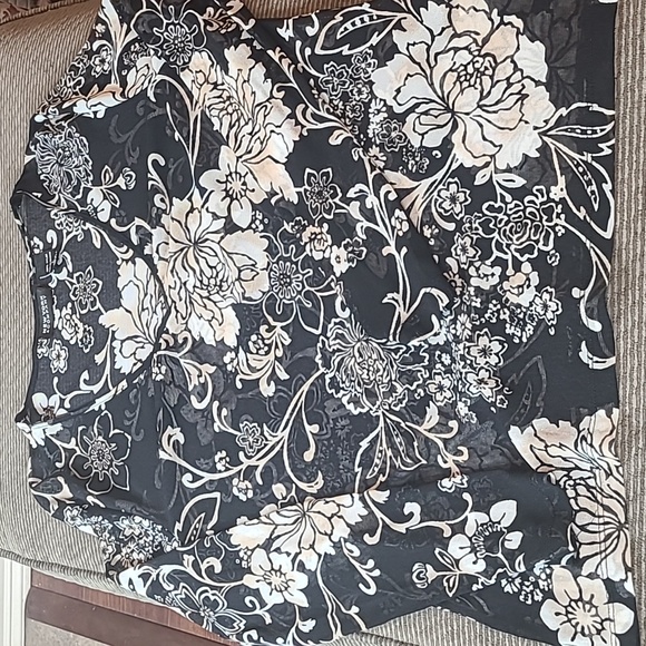 New York & Company Mesh Blouse - Picture 10 of 11